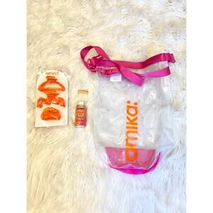 Amika Limited Edition Bundle | Clear Tote, 3 Claw Clips, Travel Dry Shampoo,Pin